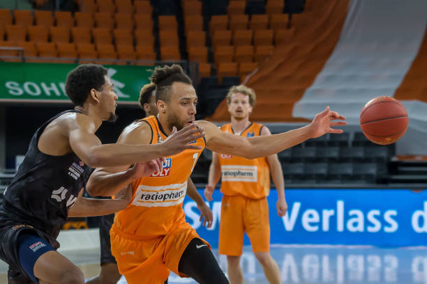 年轻球员培 年轻球员培