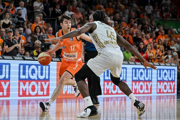 了巨大的冷 了巨大的冷